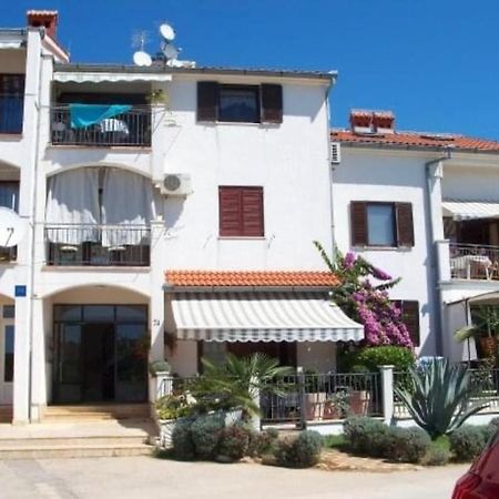 Olivia, Seaside Apartment In Medulin, Croatia Extérieur photo